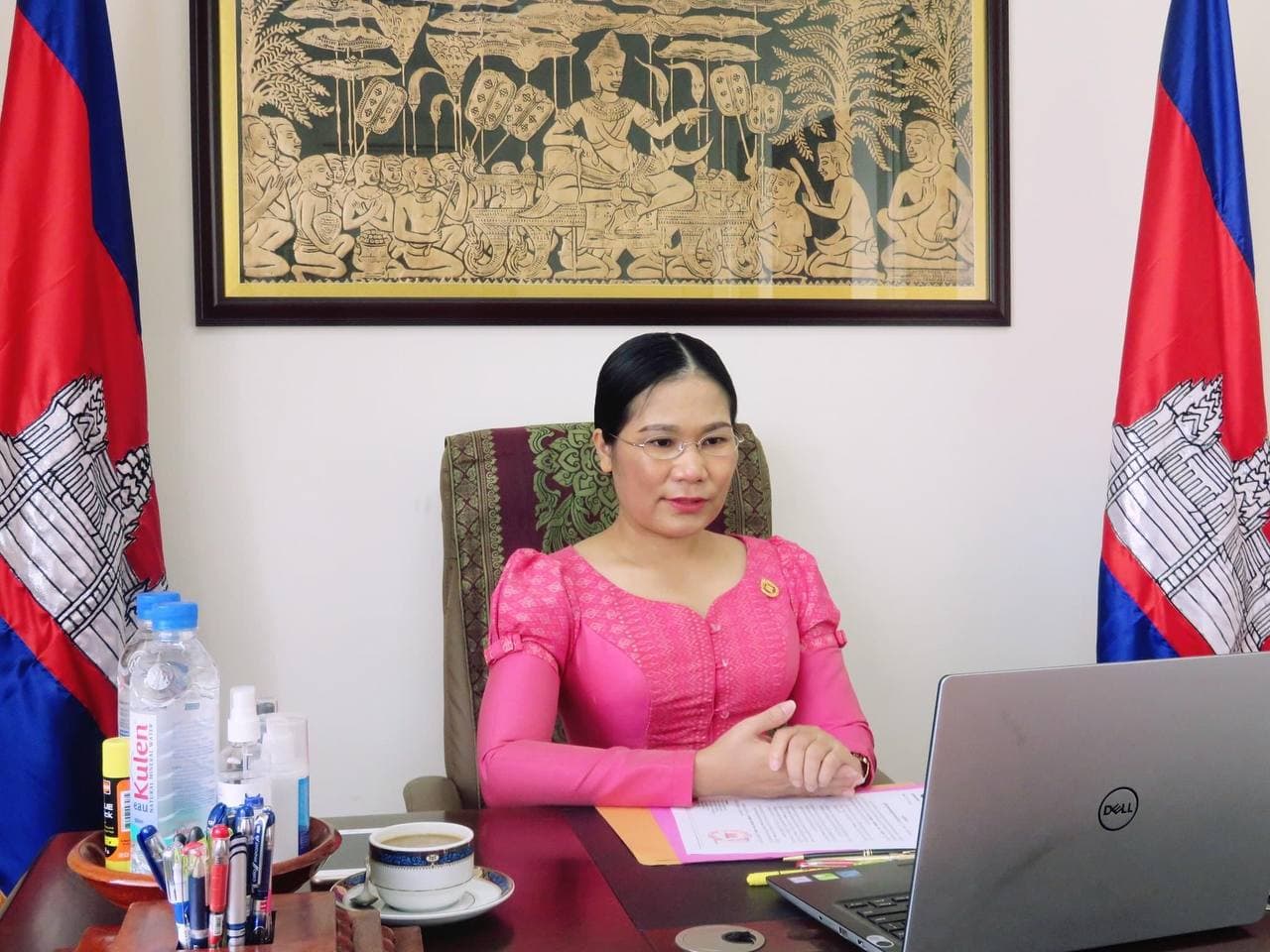 ក្រសួងទេសចរណ៍រៀបចំវគ្គបណ្តុះបណ្តាលស្តីពី « ស្ត្រីក្នុងភាពជាអ្នកដឹកនាំ និងការប្រើប្រាស់បច្ចេកវិទ្យាព័ត៌មានក្នុងវិស័យទេសចរណ៍» ជូនដល់មន្ត្រីនារីនៅថ្នាក់ជាតិ និងថ្នាក់ក្រោមជាតិ