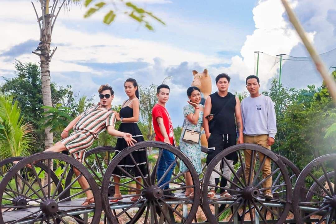 ប្រវត្តនៃការបើក រមណីយដ្ឋានទឹកធ្លាក់ពាក់ស្នែង-អង្គរធំ
