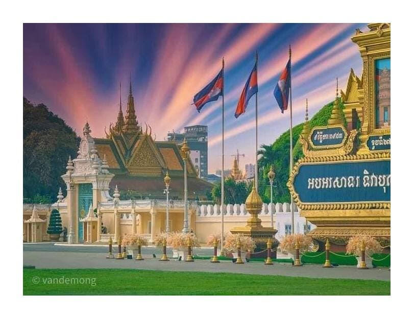 ស្ថាបត្យកម្មបុរាណលាយទំនើប បានធ្វើឱ្យរាជធានីភ្នំពេញក្លាយជាទីក្រុងដែលទាក់ទាញភ្ញៀវទេសចរទាំងក្នុងស្រុក និងក្រៅស្រុក