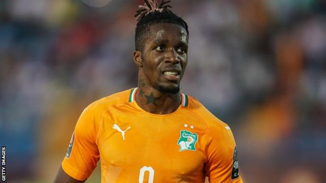 Wilfried Zaha៖ ខ្សែប្រយុទ្ធ Crystal Palace កំពុងពិចារណាលើអនាគតសម្រាប់ជម្រើស ជាមួយប្រទេស Ivory Coast