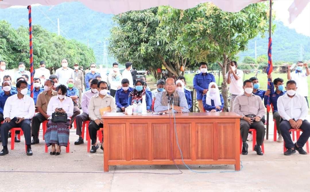 អភិបាលខេត្តកំពត ស្នើដល់កម្មករ កម្មការិនី និយោជិត ត្រូវយកចិត្តទុក ដាក់បន្តអនុវត្តនូវវិធានការសុខាភិបាល ឲ្យបានខ្ជាប់ខ្ជួនទៅពិនិត្យឈ្មោះ និងចុះឈ្មោះបោះឆ្នោត