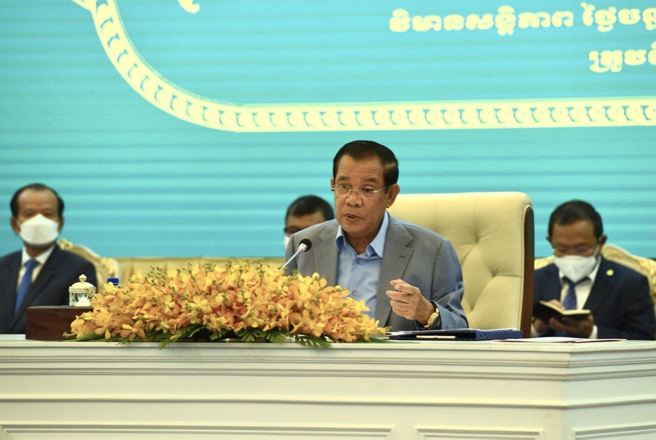 សម្តេចតេជោ បន្តអំពាវនាវឱ្យប្រជាពលរដ្ឋដែលមិនទាន់បានចាក់វ៉ាក់សាំងការពារជំងឺកូវីដ-១៩ សូមអញ្ជើញទៅចាក់វ៉ាក់សាំងឲ្យបានគ្រប់ៗគ្នា