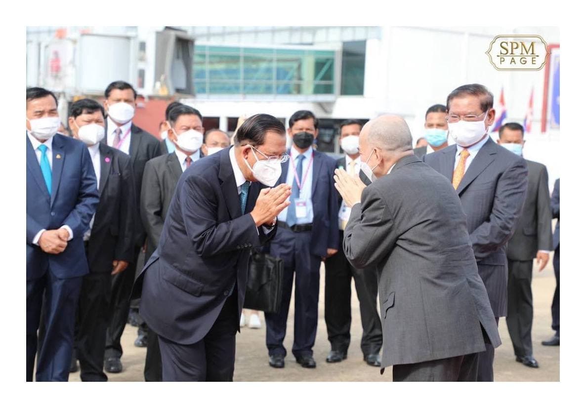 ព្រះមហាក្សត្រខ្មែរ នរោត្តម សីហមុនី ព្រះអង្គបានយាងចាកចេញ​ពីមាតុ​ប្រទេស ហើយនៅព្រឹកថ្ងៃនេះ ដើម្បីទៅចូលរួមមហាសន្និបាត​អង្គការយូណេស្កូ ប្រទេស បារាំង (មានវីដដេអូ)
