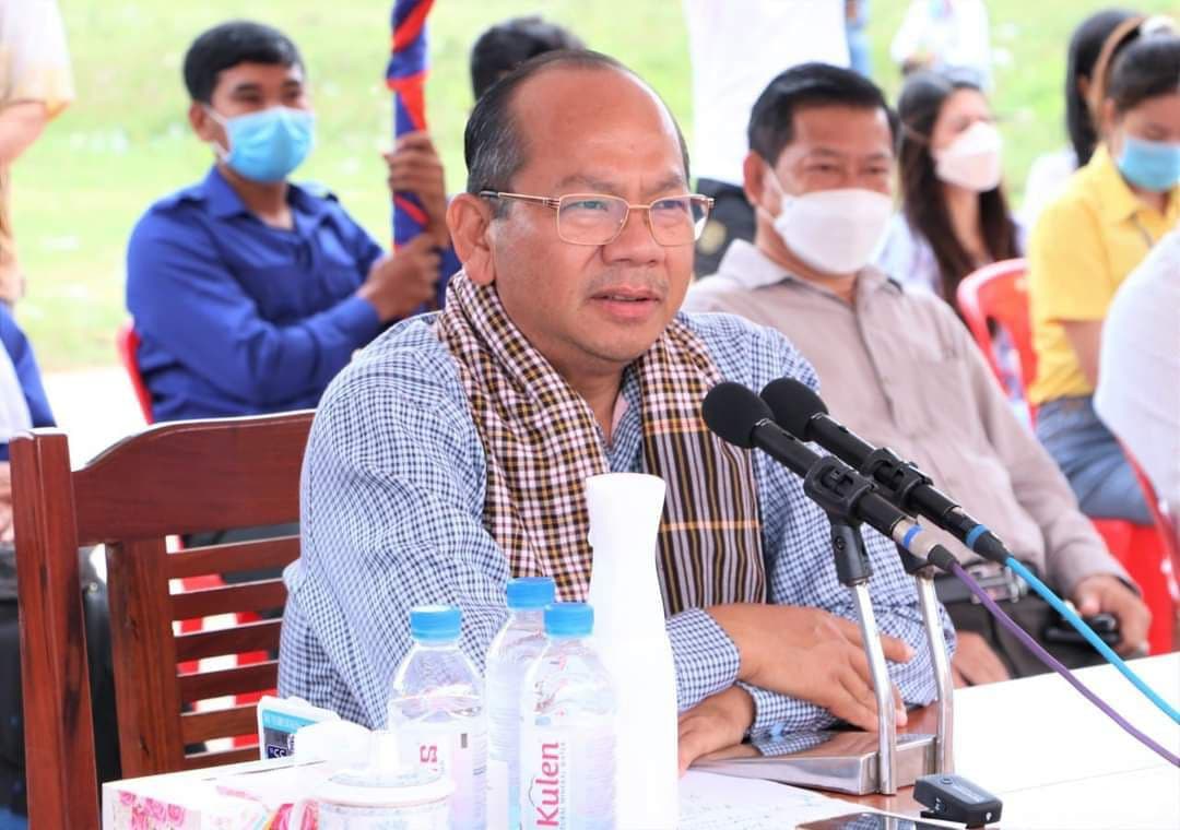 កម្មការិនីដែលមានផ្ទៃពោះចំនួន ៧៤នាក់ នៅក្រុងបូកគោ បានទទួលអំណោយពី ឯកឧត្តម អភិបាលខេត្តកំពត