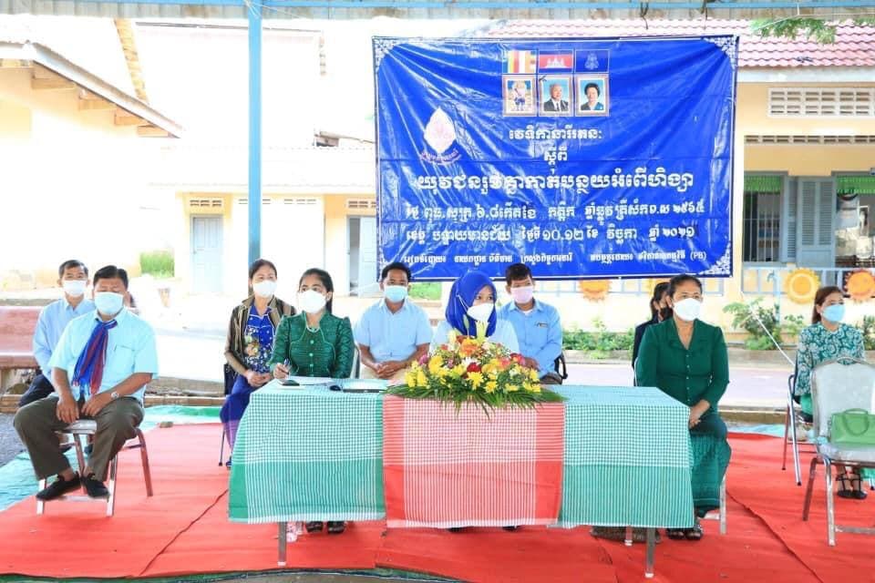 វេទិកានារីរតនៈ ស្តីពី យុវជនរួមគ្នាកាត់បន្ថយអំពេីហិង្សា ផ្សព្វផ្សាយ ដល់សិស្សានុសិស្ស នៅខេត្តបន្ទាយមានជ័យ