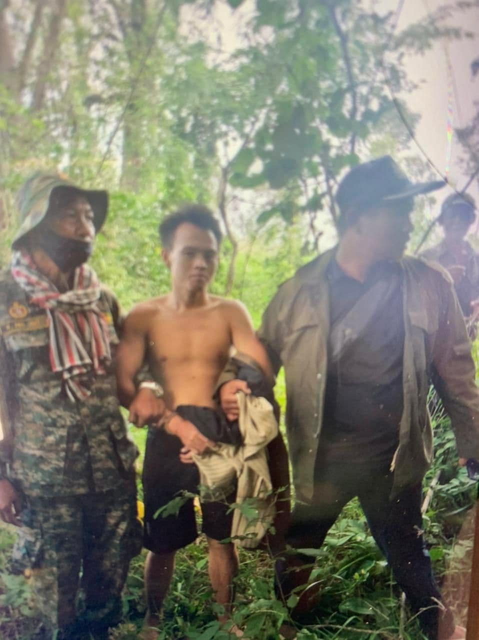 អ្នកទោសម្នាក់ទៀតហើយ ជាជាតិឡាវ ដែលជាមេក្លោងហែកគុក នៅខេត្តស្ទឹងត្រែង ត្រូវសមត្ថកិច្ចធ្វើការបង្រ្កាបបាន, សរុបមកដល់ ពេលគឺចាប់ខ្លួនបាន៤នាក់ នៅសល់៣នាក់ទៀត
