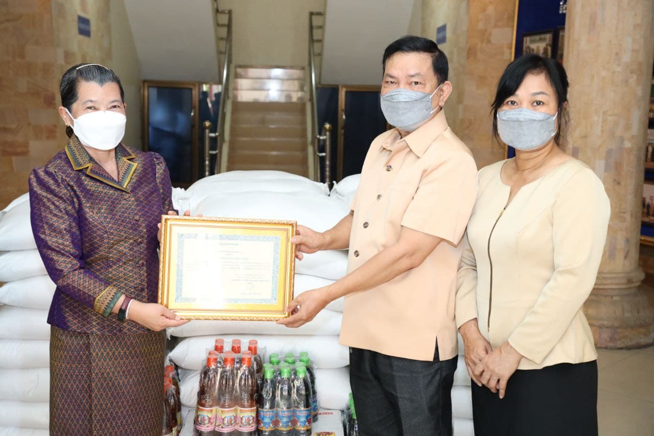 លោកជំទាវ ម៉ែន សំអន ថ្លែងអំណរគុណសប្បុរសជន ដែលបានរួមចំណែកការងារមនុស្សធម៌ នៅខេត្តស្វាយរៀង