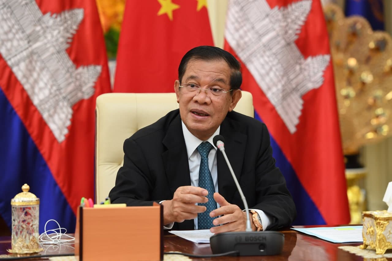 ឯកឧត្តម លី ខឺឈាំង ជម្រាបជូនសម្តេចតេជោថា ភាគីចិន នឹងចូលរួមប្រជុំអាស៊ី-អឺរ៉ុបនាពេលខាងមុខ ហើយនឹងផ្ដល់ ការគាំទ្រជំនួយដល់កម្ពុជា ក្នុងឱកាសដែលកម្ពុជា ធ្វើជាប្រធានអាស៊ាន នាឆ្នាំក្រោយ