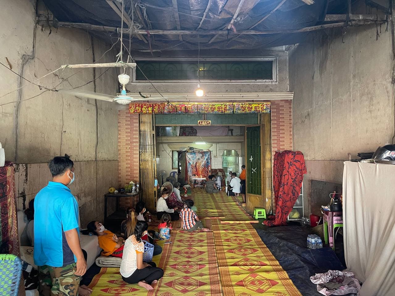 ប្រជាការពារសាលាសង្កាត់បឹងទំពុនទី២ ម្នាក់ ប្រេីអំពេីរហឹង្សារុញច្រានទៅលើបុរសម្នាក់ទៀតដួលបោកក្បាលចំកញ្ចឹងកស្លាប់ ត្រូវបានសមត្ថកិច្ចឃាត់ខ្លួន