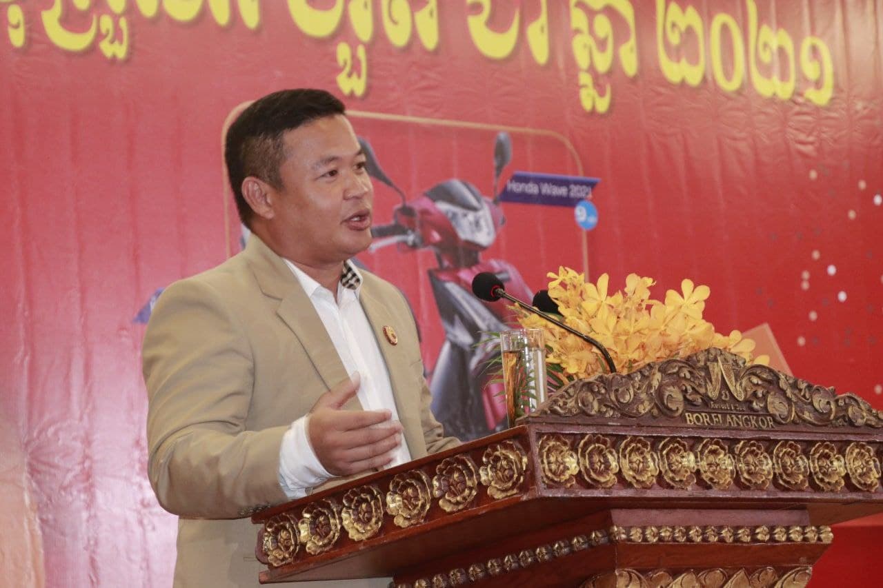 ក្រុមហ៊ុនលក់គ្រឿងសំណង់ ហ៊ួត ជា បានជួបជុំគ្នាសំណេះសំណាលជាមួយដៃគូររបស់ខ្លួននៅខេត្តសៀមរាប