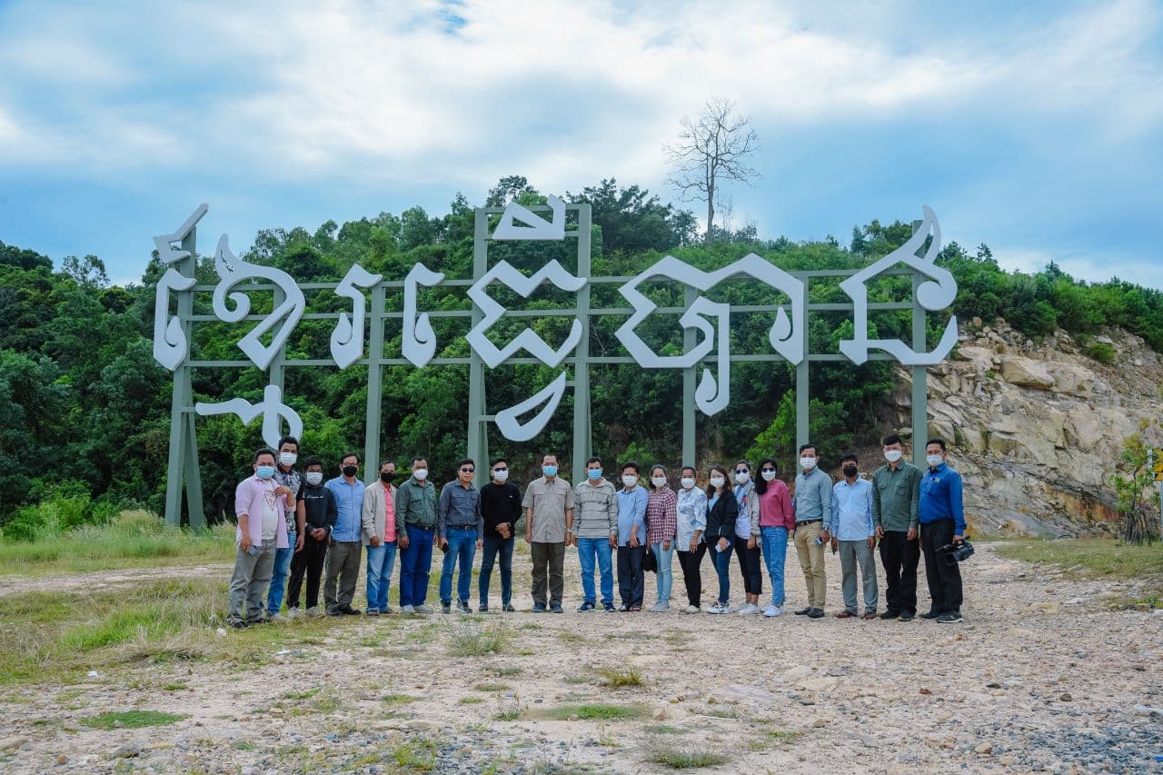 អ្នកសារព័ត៌មានចំនួន ៣០ រូបមកពី ១៦ ស្ថាប័នព័ត៌មាន ចូលរួមក្នុងដំណើរទស្សនកិច្ចសារព័ត៌មានរយៈពេល ៥ថ្ងៃនៅខេត្តព្រះសីហនុ
