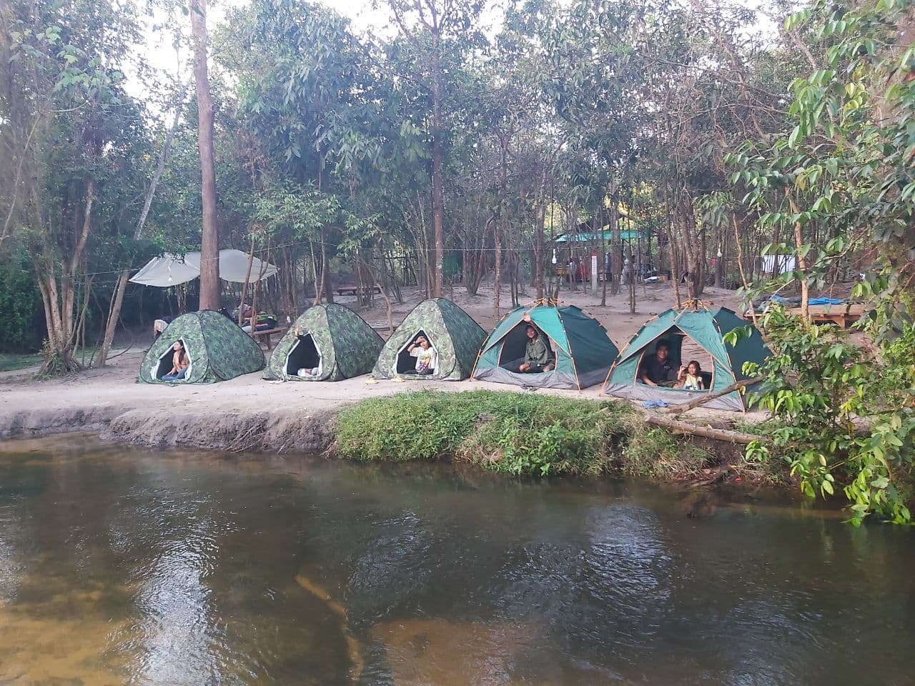 ទៅបោះតង់នៅអន្លង់អូរតាចក់លើភ្នំគូលែនពិតជាសប្បាយរីករាយ
