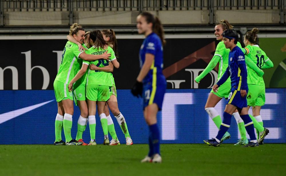 ក្រុមបាល់ទាត់នារី Chelsea បានធ្លាក់ចេញពីការប្រកួតពានរង្វាន់ Women’s Champions League ក្នុងវគ្គជម្រុះតាមពូល