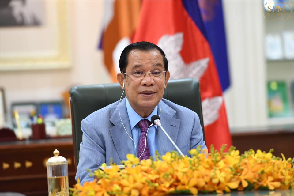 សម្តេចនាយករដ្ឋមន្ត្រីកម្ពុជា និងនាយករដ្ឋមន្ត្រីជប៉ុនបានពិភាក្សាផ្តោតជាសំខាន់ទៅលើទំនាក់ទំនងទ្វេភា គី តំបន់ និងឆាកអន្តរជាតិផងដែរ