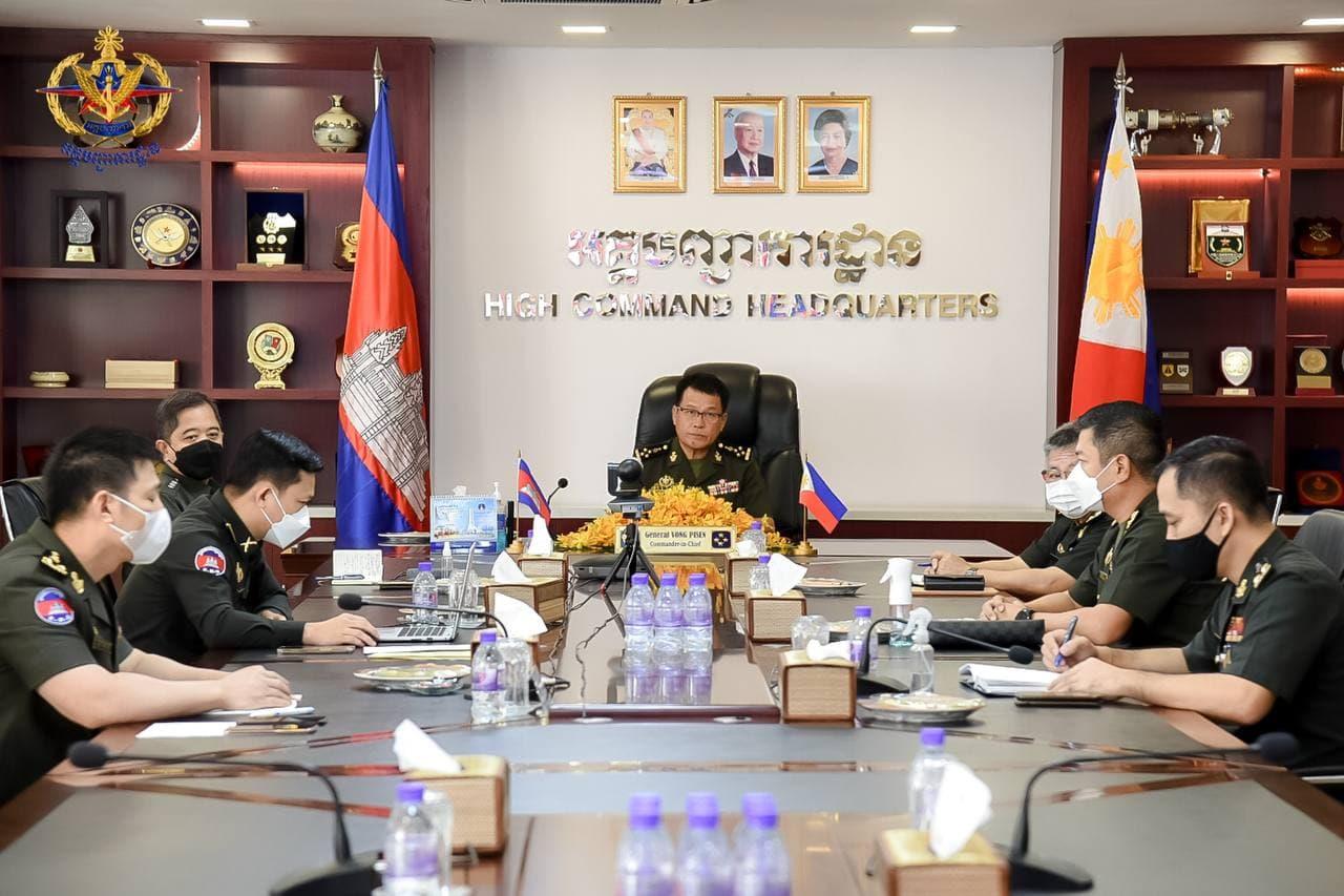 អគ្គមេបញ្ជាការកងទ័ពកម្ពុជានិងប្រ៊ុយណេបានបើក កិច្ចប្រជុំទ្វេភាគីរួមគ្នាដើម្បីបន្តពង្រឹងពង្រីកកិច្ចសហប្រតិបត្តិការថែមទៀត