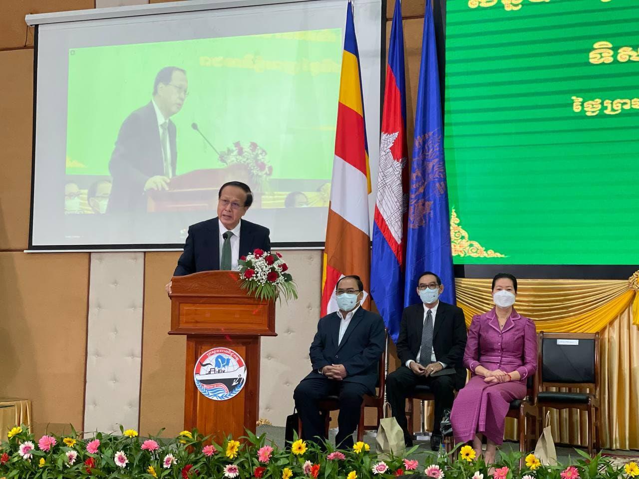 ឯកឧត្តម ប៉ាន សូរស័ក្ដិ៖ រយៈពេល ១១ខែ ឆ្នាំ២០២១ ការនាំចេញរបស់កម្ពុជាមានតម្លៃជាង ១.៥ម៉ឺនលានដុល្លារ