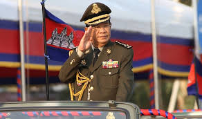 កម្ពុជានឹងធ្វើច្បាប់ថ្មីកំណត់អាយុចូលនិវត្ត៍របស់នាយករដ្ឋមន្ត្រី