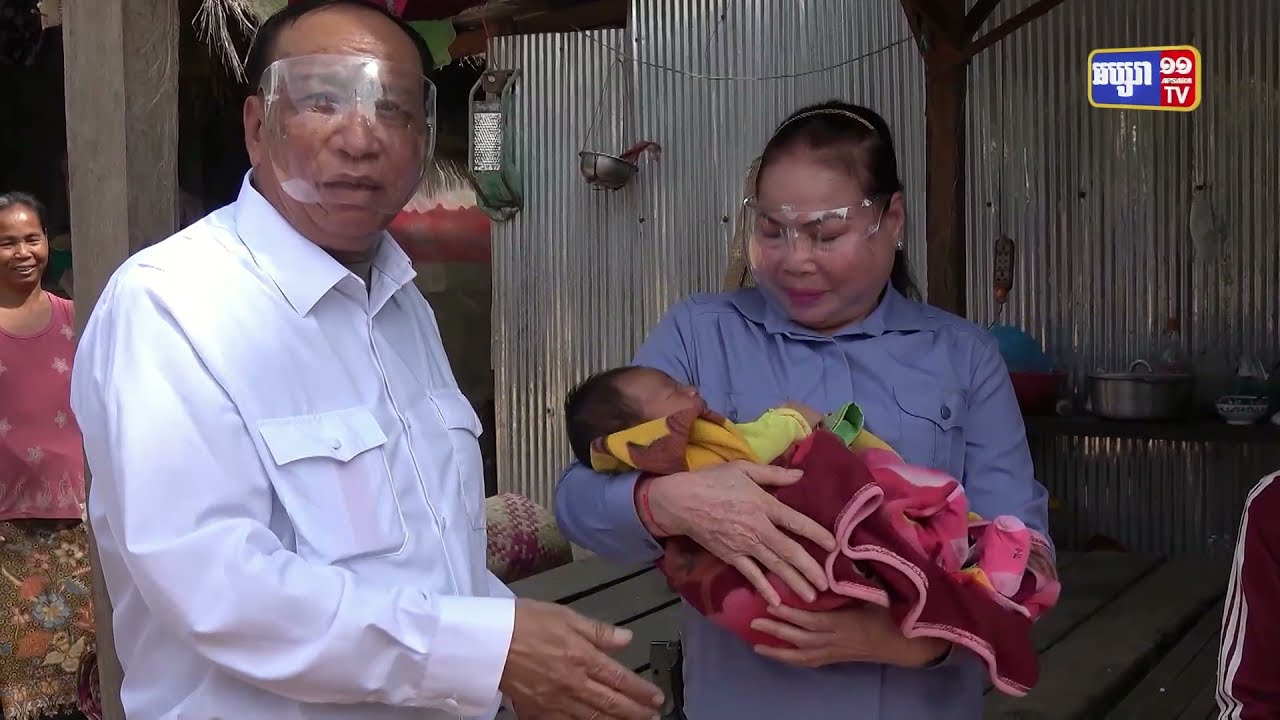 ឯកឧត្តម សៅ សារឿន ចុះជួបសំណេះសំណាលគ្រួសារទើបឆ្លងទន្លេ នៅឃុំវ៉ារិន (Video Inside)