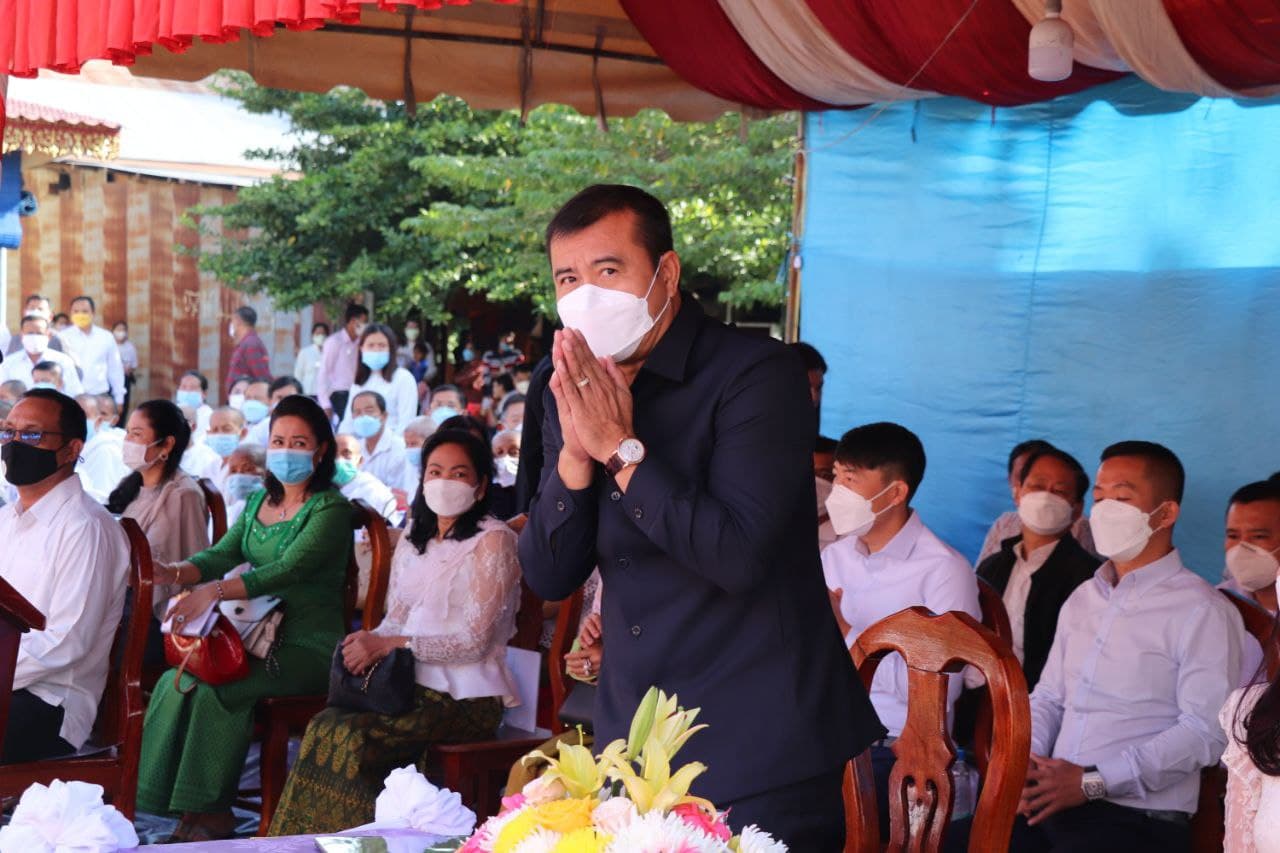 ឯកឧត្តម កៅ ថាច និងលោកជំទាវ អញ្ជើញជាអធិបតីភាពក្នុងពិធីសម្ពោធ និងបុណ្យឆ្លងសាលាធម្មសភា កុដិព្រះចៅអធិការ និងសាលាធម្មវិន័យ វត្តចន្ទសាយសត្ថារាម ហៅវត្តសសៃពង ក្នុងស្រុកក្រឡាញ់ ខេត្តសៀមរាប