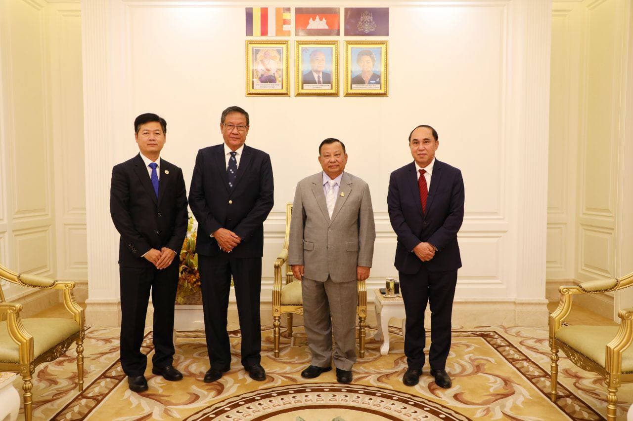 សម្តេចប្រធានព្រឹទ្ធសភា ទទួលជួបឯកអគ្គរាជទូតកម្ពុជា ទើបតែងតាំងថ្មីចំនួន ០៣រូប