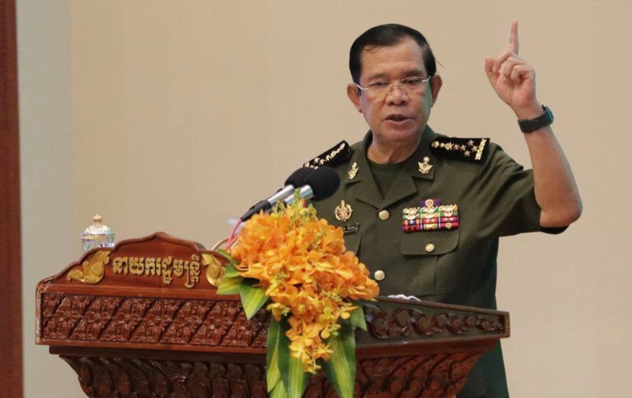 សម្តេចតេជោ ៖ ដើម្បីមិនឱ្យមានបដិវត្តពណ៌កើតឡើង ត្រូវកាន់កងទ័ពឱ្យជាប់ ព្រោះយើងជាអ្នកការពារដាច់ខាតមិនឱ្យជនណាមកធ្វើបដិវត្តន៍ពណ៌នៅលើទឹកដីដ៏កំសត់របស់យើងនោះទេ
