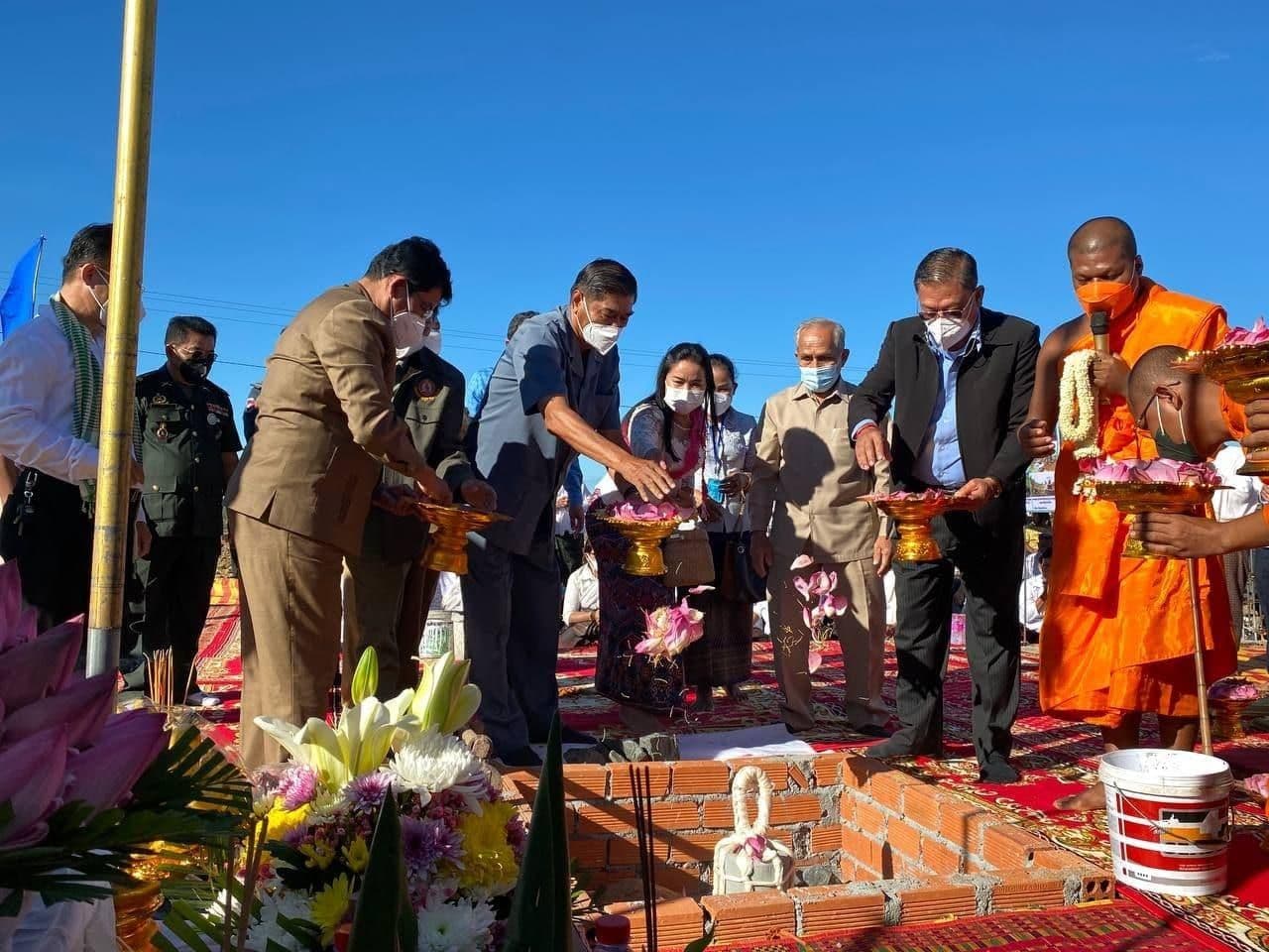 សមិទ្ធិផលនានាដែលជាអំណោយរបស់ ទេសរដ្ឋមន្ត្រីមាស សុភា ប្រធានក្រុមការងាររាជរដ្ឋាភិបាល ចុះមូលដ្ឋានខេត្តព្រះវិហារ បាននិងកំពុងដាក់ឲ្យដំណើរការសាងសង់ ជាបន្តបន្ទាប់