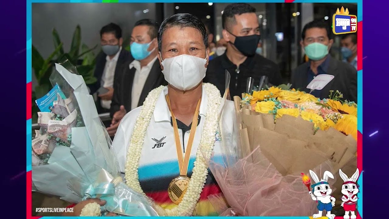 សម្តេចតេជោ ហ៊ុន សែន ប្រគល់ពានរង្ចាន់ដល់ម្ចាស់មេដាយមាសកីឡាករប៉េតង់ អ៊ុក ស្រីមុំ (Video Inside)
