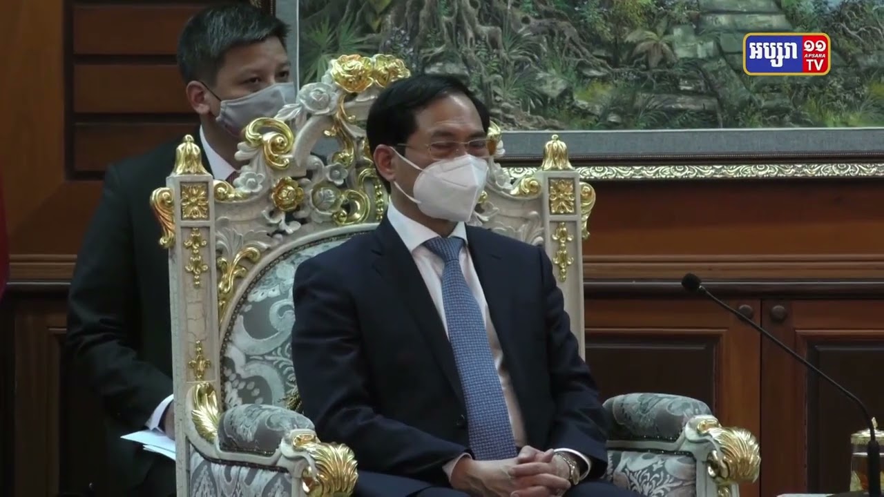 សម្តេចអគ្គមហាពញាចក្រី ហេង សំរិន ប្រធានរដ្ឋសភា អនុញ្ញាតឱ្យរដ្ឋមន្រ្តីការបរទេសសាធារណរដ្ឋសង្គមនិយមវៀតណាម ចូលជួបសម្តែងការគួរសម (Video Inside)