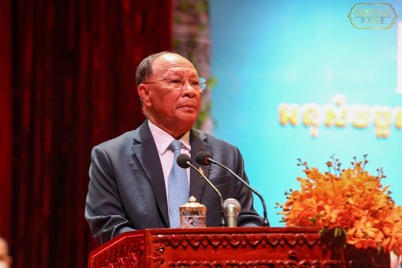 សម្ដេច ហេង សំរិន អបអរសាទរខួបលើកទី៤៣ ថ្ងៃជ័យជម្នះ៧មករានិងសូមឲ្យស្មារតីថ្ងៃរំដោះ ជាតិនេះ ស្ថិតក្នុងក្រអៅបេះដូងពលរដ្ឋគ្រប់រូប