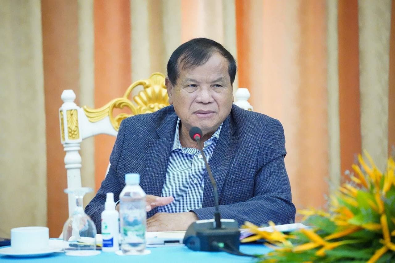 រដ្ឋមន្ត្រីក្រសួងទេសចរណ៍ និងអភិបាលខេត្តព្រះសីហនុ ដឹកនាំកិច្ចប្រជុំនិងពិនិត្យទីតាំងជាក់ស្តែងសម្រាប់ការរៀបចំវេទិកាទេសចរណ៍អាស៊ានឆ្នាំ២០២២