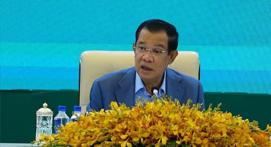 សម្តេចតេជោ ចាត់ទុកកីឡាប៉េតង់ ឬប៊ូល ជាកីឡាខ្លាំងរបស់កម្ពុជា ព្រោះមិនទាន់មានអ្នកណាផ្តួលបាននៅឡើយទេ