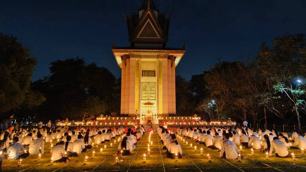 ព្រះសង្ឃ ៤៣ អង្គ យុវជន និងប្រជាពលរដ្ឋជាច្រើននឹងជួបជុំគ្នានាល្ងាចថ្ងៃពុធ ទី៥ ខែមករា ឆ្នាំ២០២២ នៅមជ្ឈមណ្ឌលប្រល័យពូជសាសន៍ជើងឯក ដើម្បីធ្វើសមាធិផ្សាយមេត្តាធម៌ សុំសេចក្តីសុខ ការចងចាំ និងឧទ្ទិសកុសល