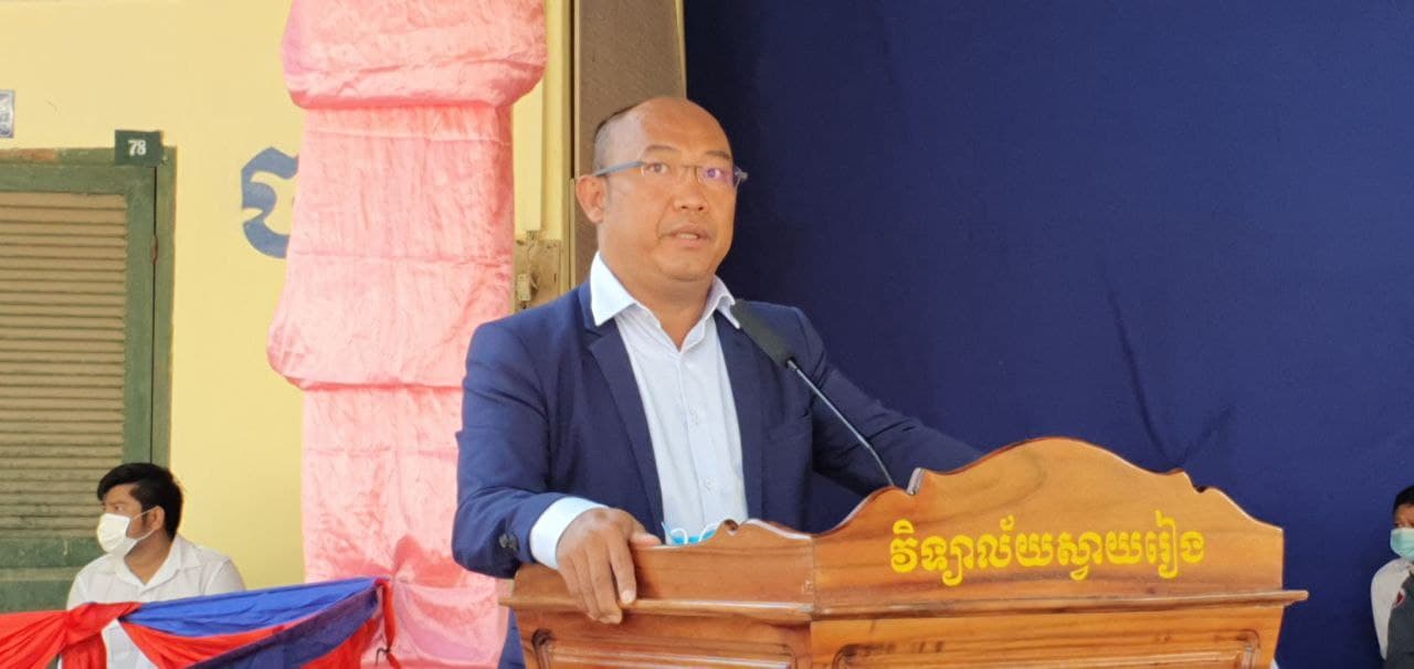 អភិបាលរងខេត្តស្វាយរៀង អំពាវនាវដល់សិស្សានុសិស្សទាំងអស់ត្រូវអនុវត្ត ឲ្យបានខ្ជាប់ខ្ជួននូវវិធានការសុខាភិបាល ដើម្បីការពារជំងឺកូវីដ-១៩កុំឲ្យឆ្លងចូលសាលារៀន