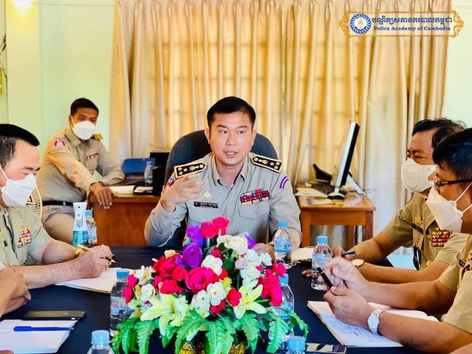 វិទ្យាស្ថានក្រោយបរិញ្ញាបត្រ ប្រជុំតាមរបបកំណត់ប្រចាំសប្តាហ៍ និងពិនិត្យឆ្លងកម្មវិធីអប់រំថ្នាក់បរិញ្ញាបត្រជាន់ខ្ពស់វិទ្យាសាស្រ្តនគរបាល