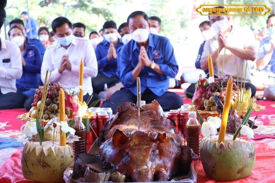 អាគារសិក្សាចាស់រុះរើចេញ និងកសាងថ្មីអំណោយរបស់សម្តេច ស ខេង និងលោកជំទាវត្រូវបានប្រធានក្រុមការងារខេត្តបាត់ដំបង រៀបចំធ្វើពីធីសែនព្រេន