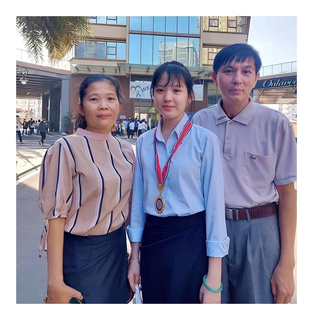 ទំពាំងស្នងឬស្សី!