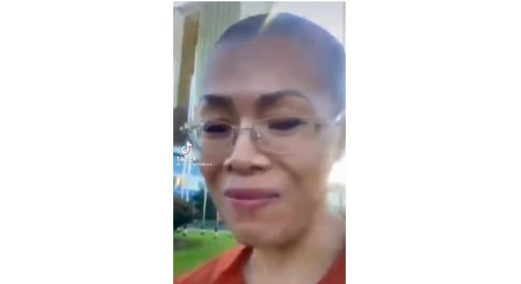ថាម៉េច? 😂😂😂