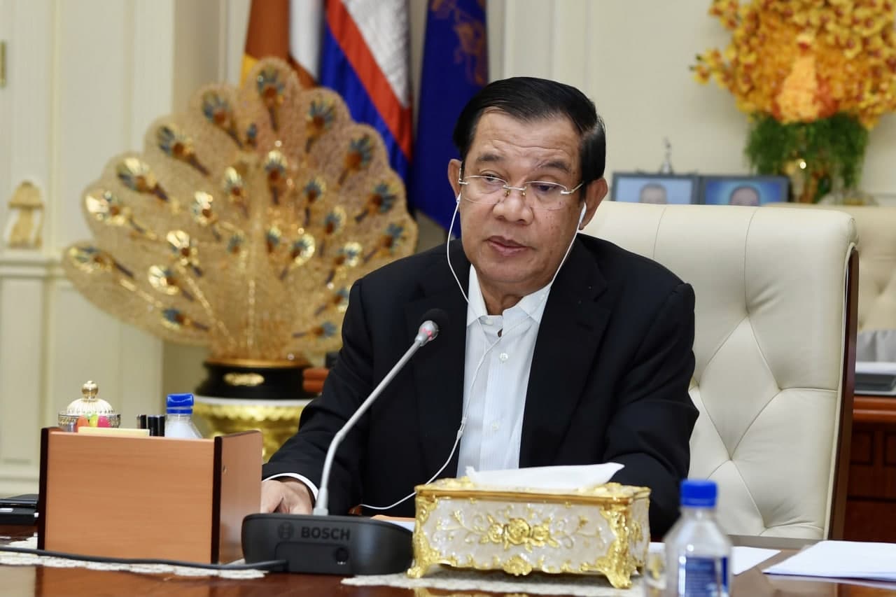 សម្ដេចតេជោ និងប្រធានាធិបតីឥណ្ឌូនេស៊ី គាំទ្រដល់ប្រេសិតពិសេសរបស់ប្រធានអាស៊ាន និងជំរុញឱ្យរដ្ឋមន្ត្រីការបរទេសអាស៊ាន ពិភាក្សាគ្នា ដើម្បីស្វែងរកដំណោះស្រាយបញ្ហានៅមីយ៉ាន់ម៉ា