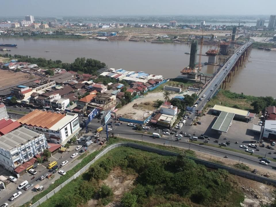 ស្ពានបេតុងឫស្សីកែវ មុខឃ្លាំងសាំង ស្របនឹងស្ពានបាឡេ ការដ្ឋានសម្រេចបាជាង៦៣ភាគរយហើយ គ្រោងនឹងបញ្ចប់មុនព្រឹត្តិការណ៍ប្រកួតកីឡា SEA GAME ២០២៣
