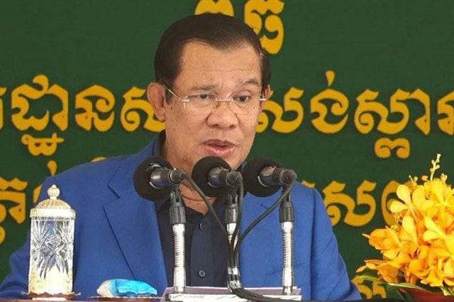 សម្តេចតេជោ៖ ការនាំឯកឧត្តម ហ៊ុន ម៉ាណែត ចូលគាល់ព្រះមហាក្សត្រ ដើម្បីទូលថ្វាយព្រះអង្គអំពីការងារមួយចំនួន