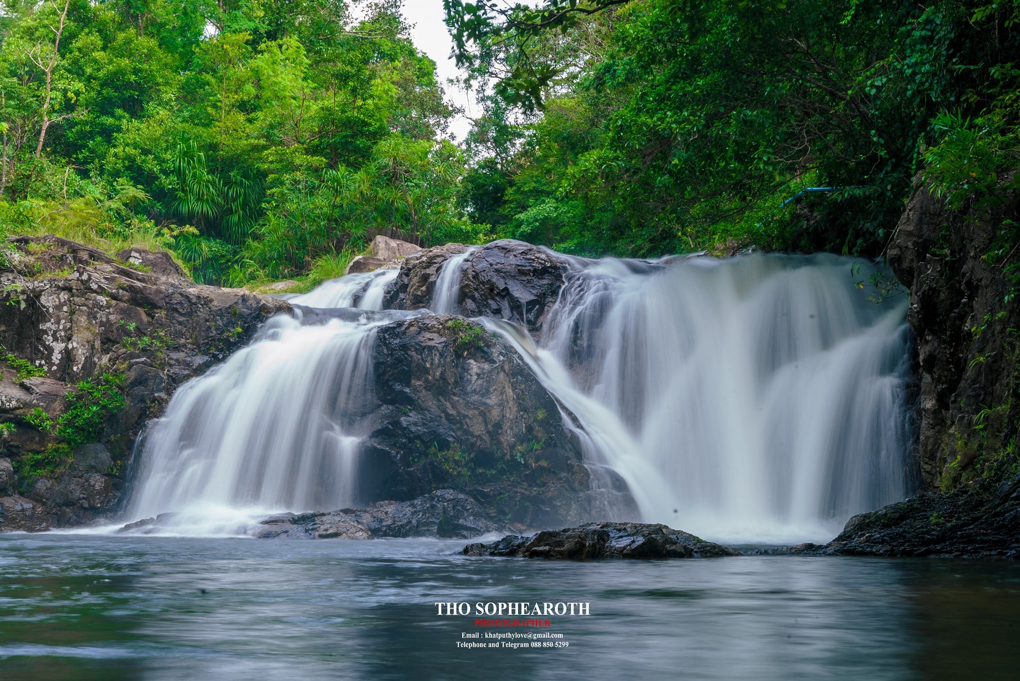 រមណីយដ្ឋានទឹកធ្លាក់ច្រកល្អៀង