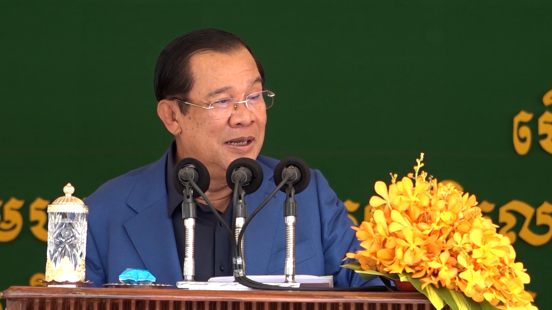 សម្តេចតេជោ ហ៊ុន សែន អំពាវនាវពលរដ្ឋ ការពារខ្លួន ឱ្យចៀសផុតពីជំងឺកូវីដ-១៩ Omicron