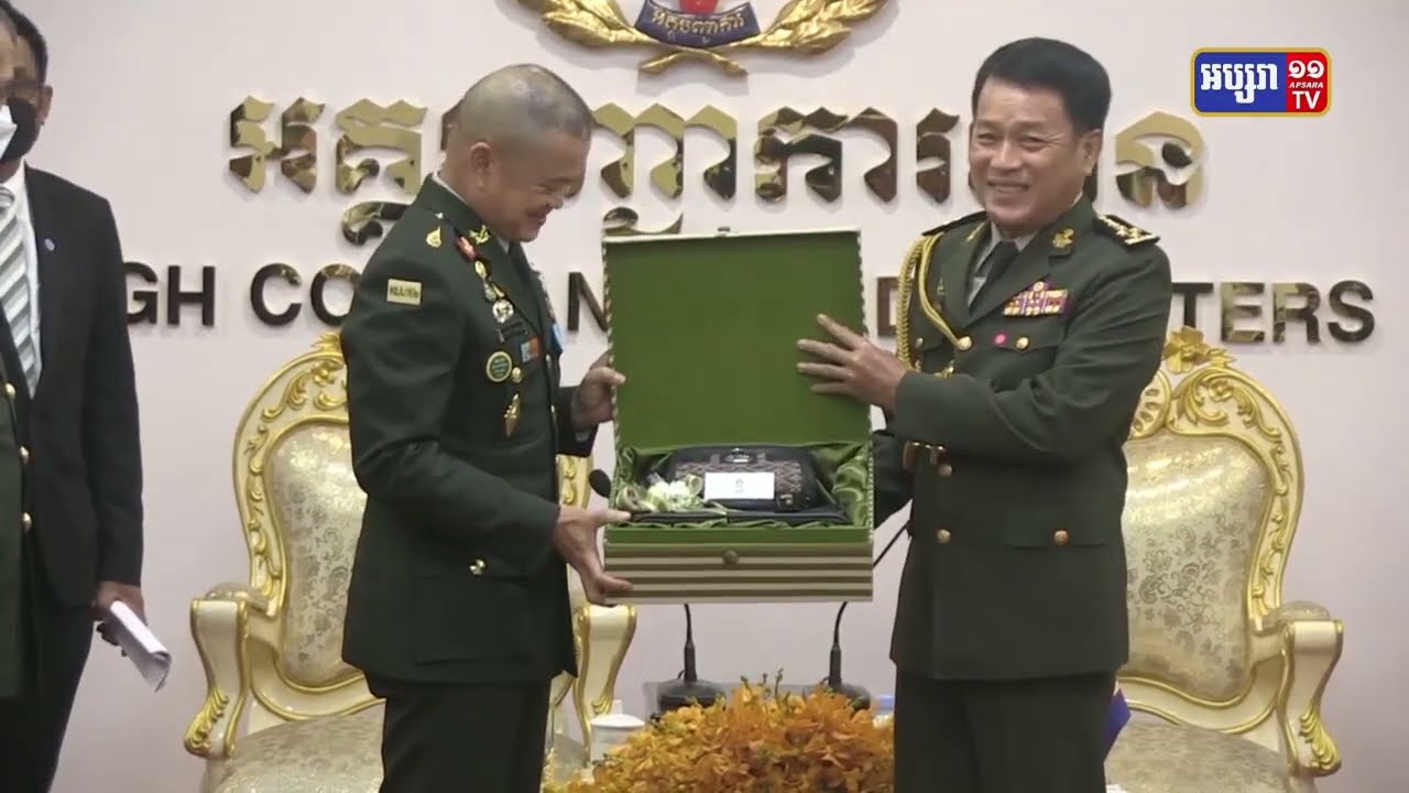 នាយឧត្តមសេនីយ៍ វង្ស ពិសេន ជួបមេបញ្ជាការកងទ័ពជើងគោកប្រទេសថៃ (Video Inside)