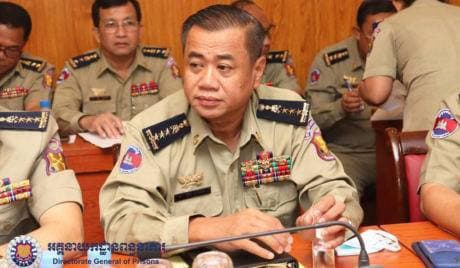 លោកផ្កាយ៣ស៊ី ដាច់ប្រាក់គេប្រមាណ ៧១ ០០០ដុល្លារ អាមេរិក រឿងយកទៅរត់ការ ចូលក្របខណ្ឌមន្ត្រីនគរបាលជាតិ