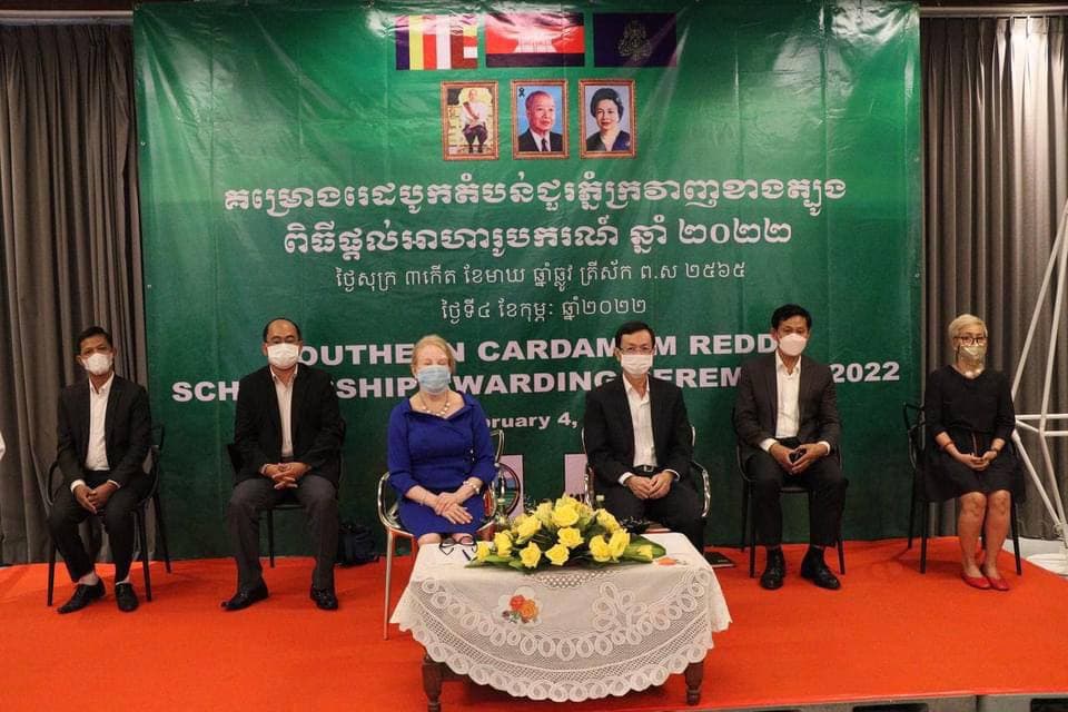យុវសិស្សចំនួន១០រូប មកពីតំបន់ជួរភ្នំក្រវាញទទួលអាហារូបករណ៍សិក្សាថ្នាក់ឧត្តមសិក្សា