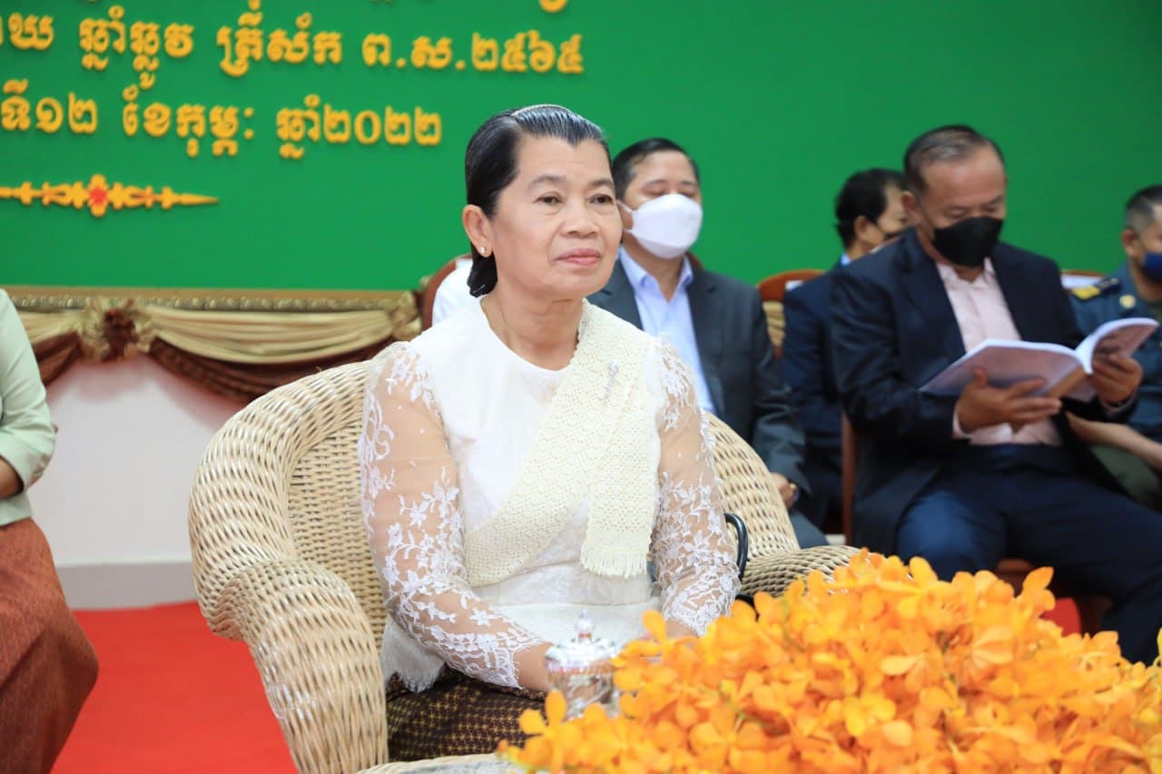 លោកជំទាវកិត្តិសង្គហបណ្ឌិត ម៉ែន សំអន៖ ព្រះសង្ឃពុទ្ធសាសនិកខ្មែរ បានដើរតួនាទីយ៉ាងសំខាន់បំផុត ជាឃោសនិក អ្នកអប់រំ ផ្សព្វផ្សាយ នូវពុទ្ធឱវាទនៃព្រះពុទ្ធ ជូនទៅកាន់ ពុទ្ធសាសនិកជនគ្រប់រូប