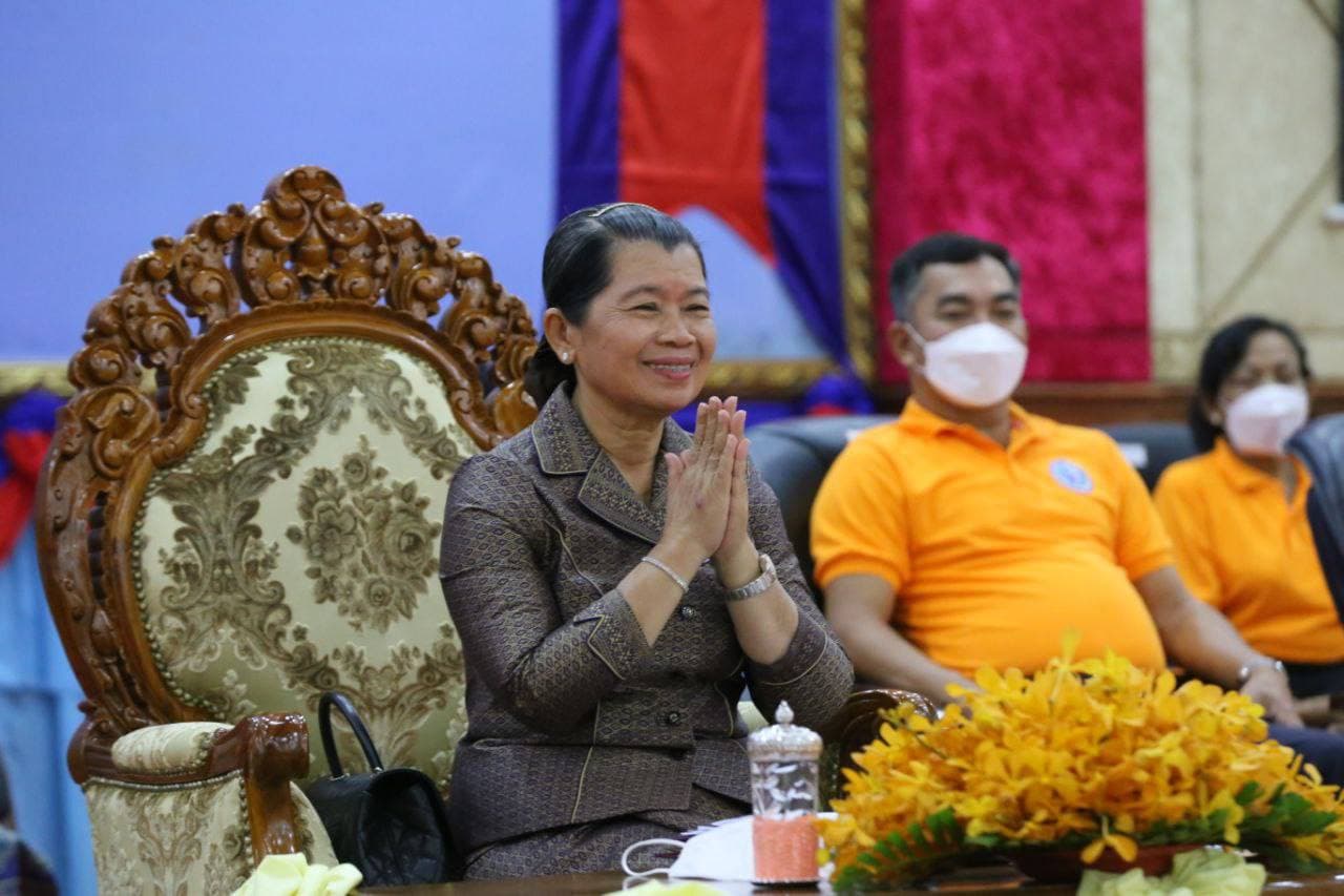 លោកជំទាវ ម៉ែន សំអន អញ្ជើញជាអធិបតីក្នុងពិធីប្រកាសកែសម្រួល និងបំពេញបន្ថែមគណៈកម្មការសាខាសមាគមនារីកម្ពុជា ដើម្បីសន្តិភាព និងអភិវឌ្ឍន៍ខេត្តកំពត