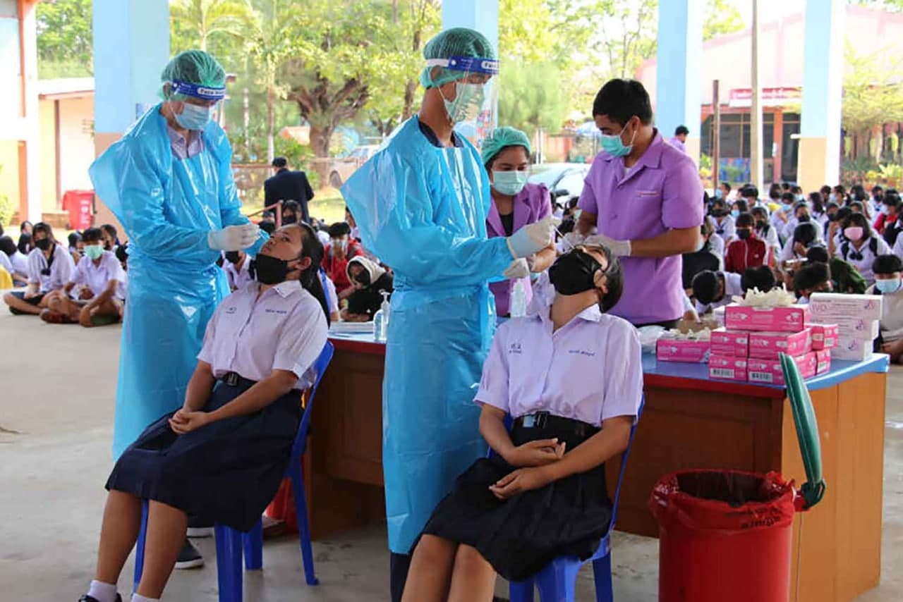 ថៃប្រកាសទាំងព្រឹកថា រកឃើញកូវីដជិត ២ម៉ឺននាក់ទៀត