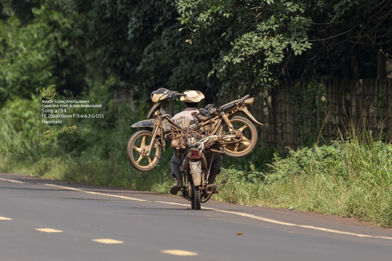 រូបភាពប្រចាំថ្ងៃ ដោយ សួង ម៉ារឌី