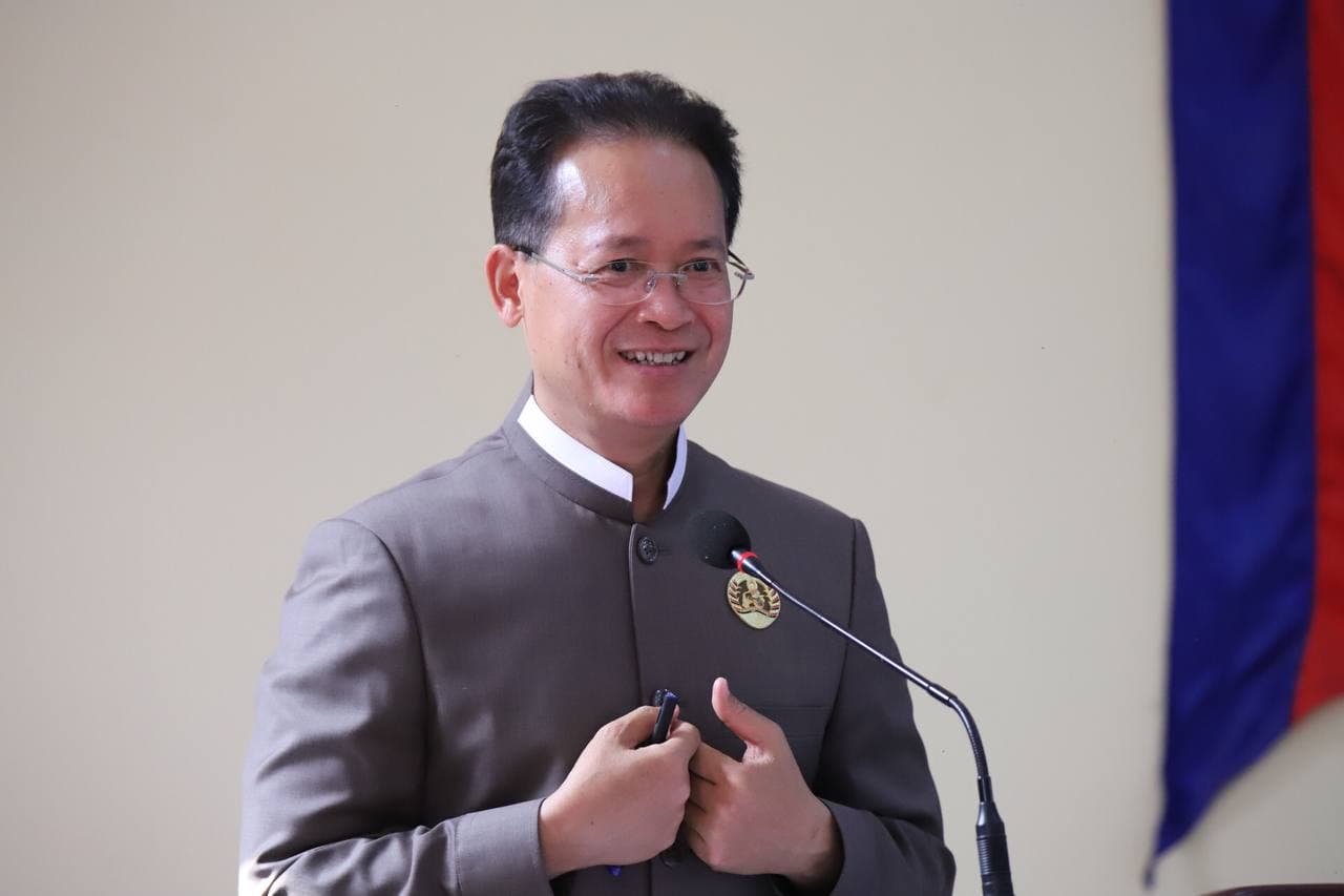 ឯកឧត្តម អ៊ាង សុផល្លែត ៖ ក្នុងស្រុកអូររាំងឪ «ឃុំដែលគ្មានគ្រឿងញៀនជាស្ថាពរ ខ្ញុំជូន ២០លានរៀល»